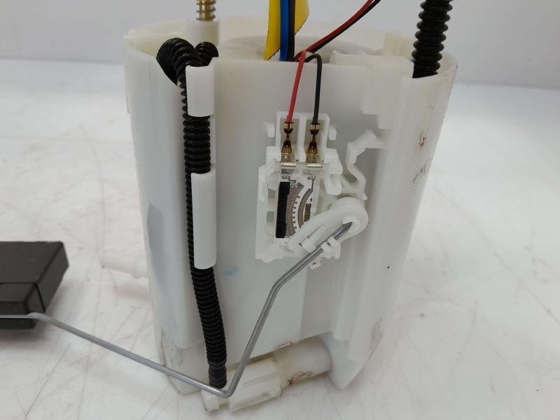 2019 - 2023 Subaru Forester Fuel Pump Assembly OEM 42021FL040