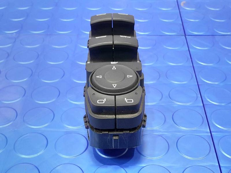 2023 Chevrolet Trailblazer Door Switch Front