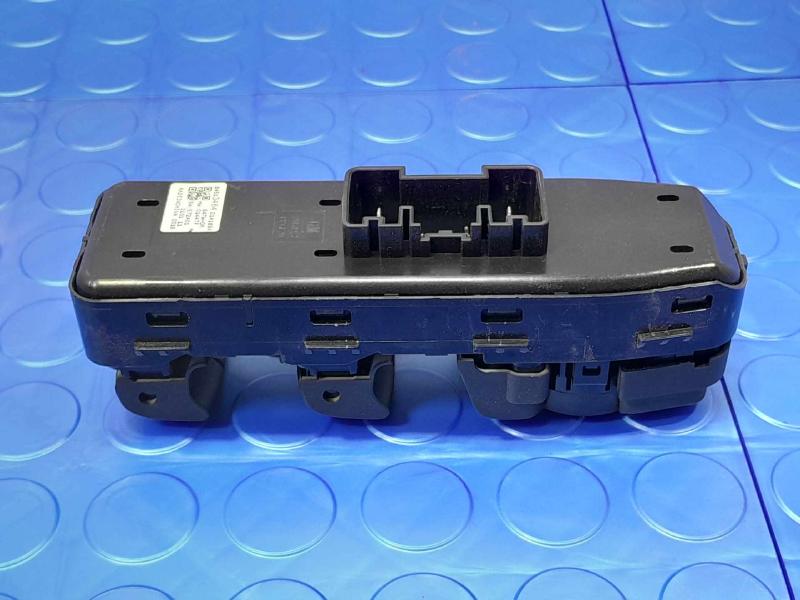 2023 Chevrolet Trailblazer Door Switch Front