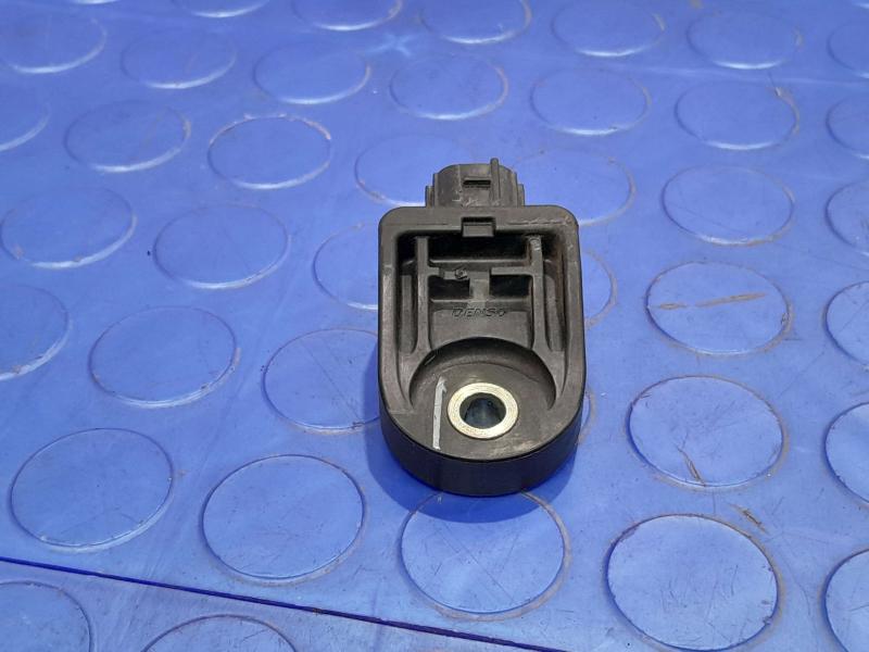 2010-2011 Toyota Prius Front Crash Impact Sensor Genuine OEM 89173-75010