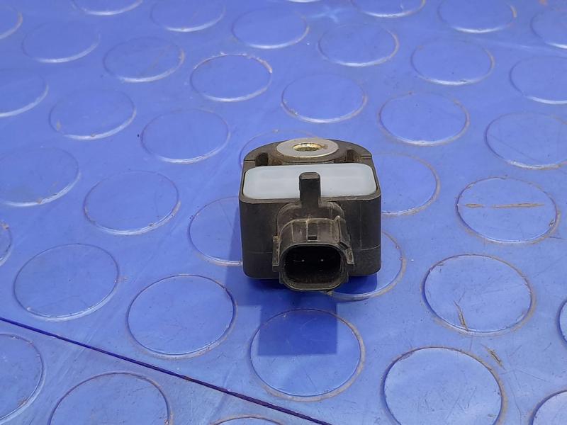 2010-2011 Toyota Prius Front Crash Impact Sensor Genuine OEM 89173-75010