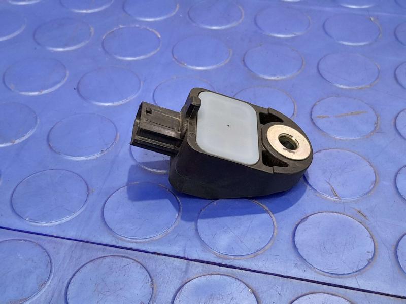 2010-2011 Toyota Prius Front Crash Impact Sensor Genuine OEM 89173-75010
