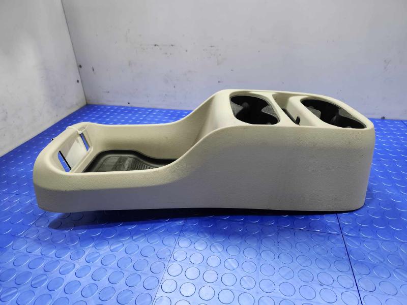 2021 Chrysler Voyager Front Console