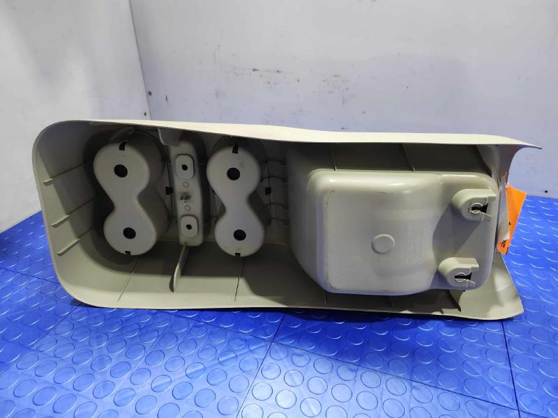 2021 Chrysler Voyager Front Console