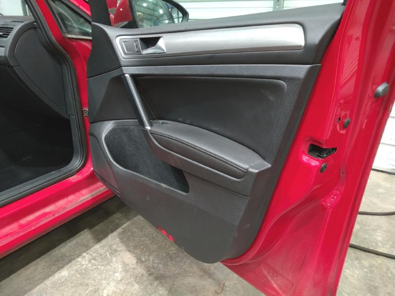 2015 Volkswagen Golf Front Door Trim Panel