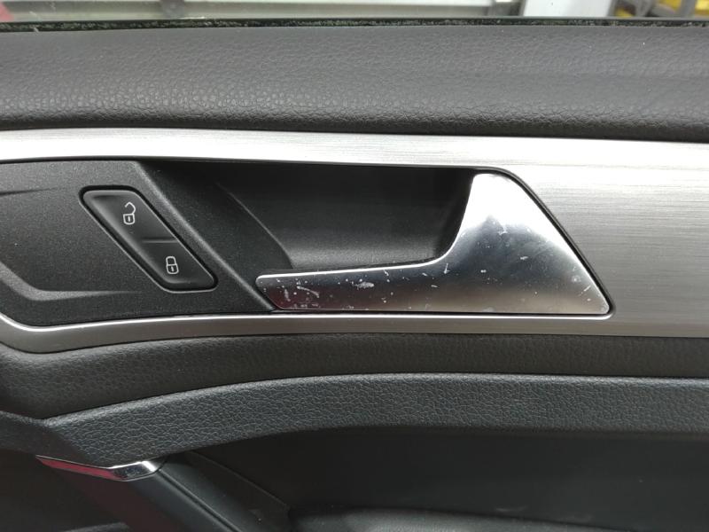 2015 Volkswagen Golf Front Door Trim Panel