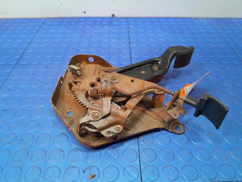 2005 Ford Explorer Emergency Brk.