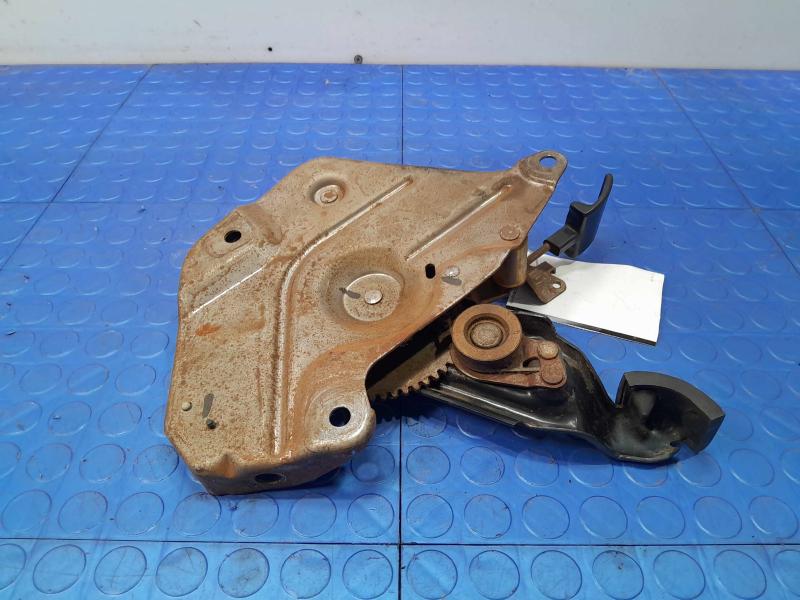 2005 Ford Explorer Emergency Brk.