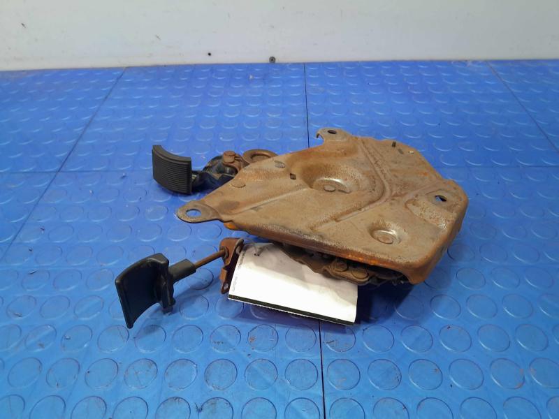 2005 Ford Explorer Emergency Brk.