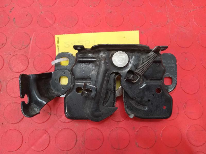 2016 Chrysler 200 Hood Latch
