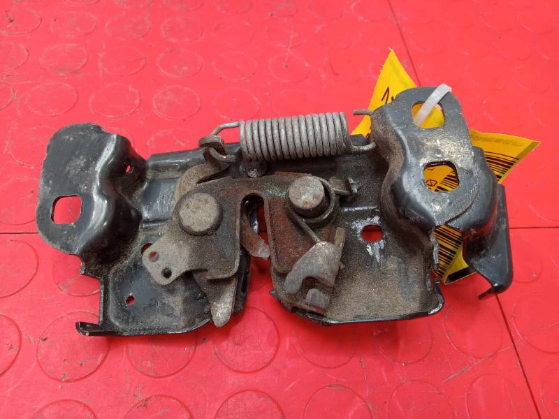 2016 Chrysler 200 Hood Latch