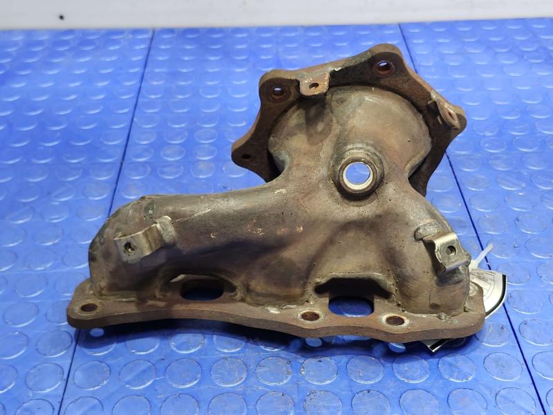 2014 Nissan Maxima Exhaust Manifold