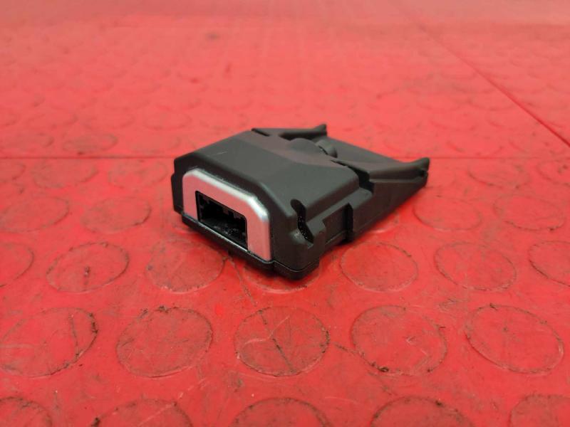 2020-2022 Nissan Versa Windshield Camera Lane Keep Assist Camera OEM 284G35EE0A
