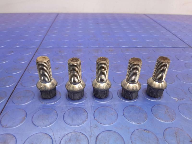 2016 Audi A3 Lug Nuts
