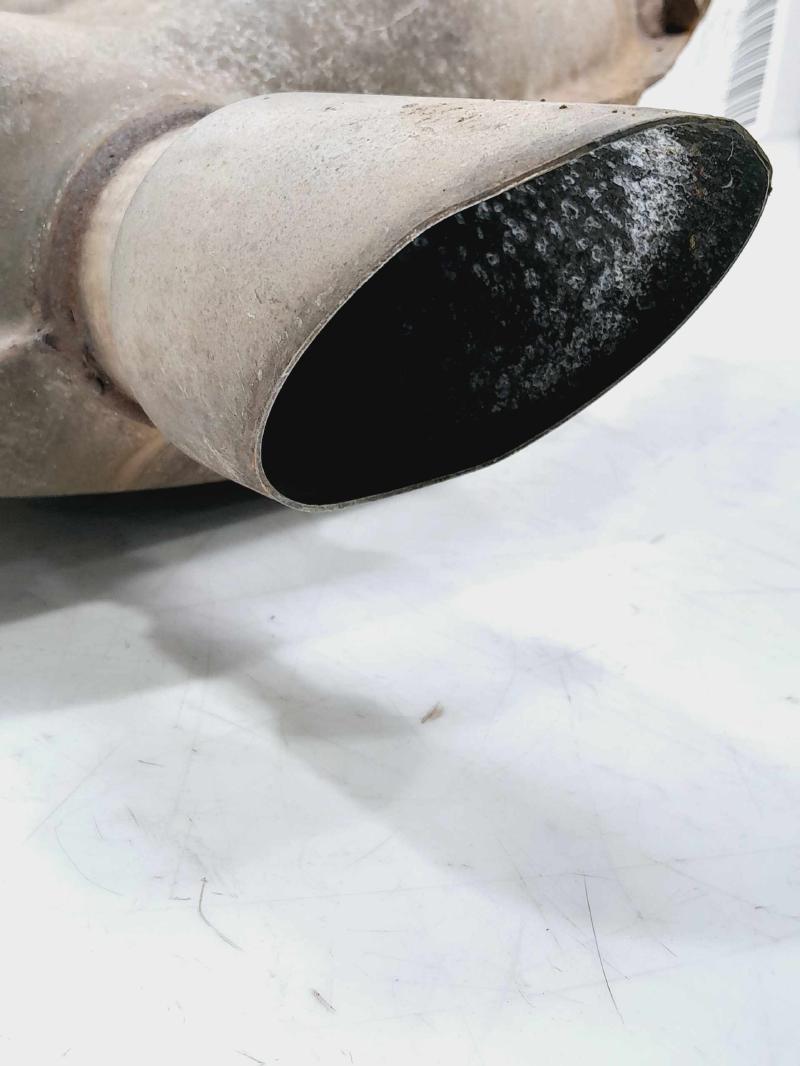 2011 Jeep Grand Cherokee Muffler