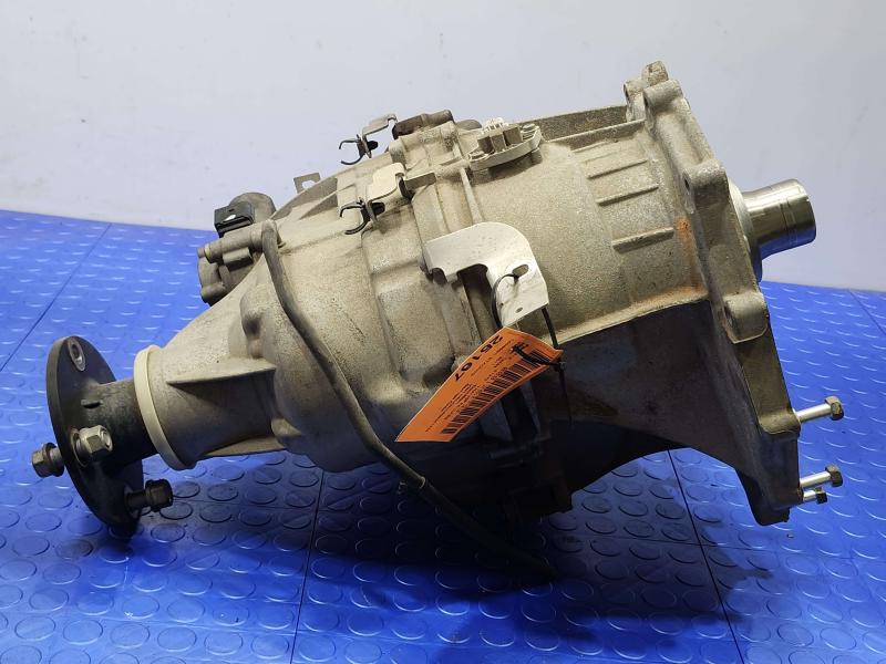 2011-2012 Infiniti QX56 Transfer Case Assembly Genuine OEM 331001LA0A