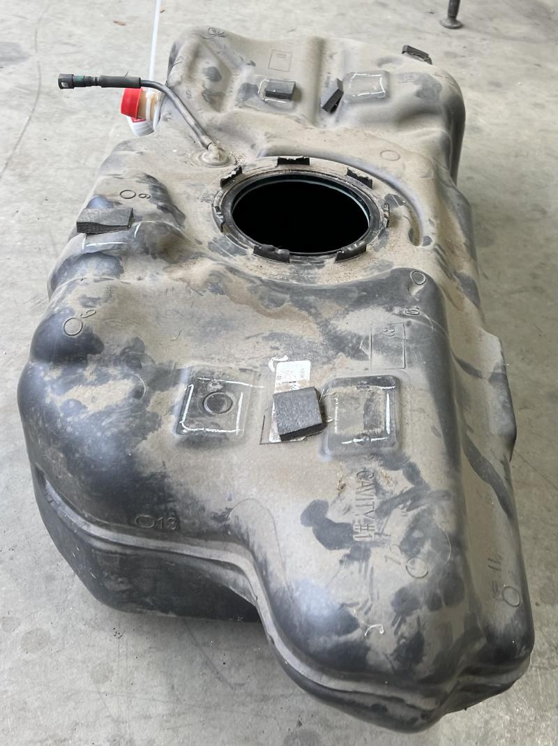2020 - 2022 Nissan Versa Fuel Tank Gas Tank Assembly OEM 172025EE0A
