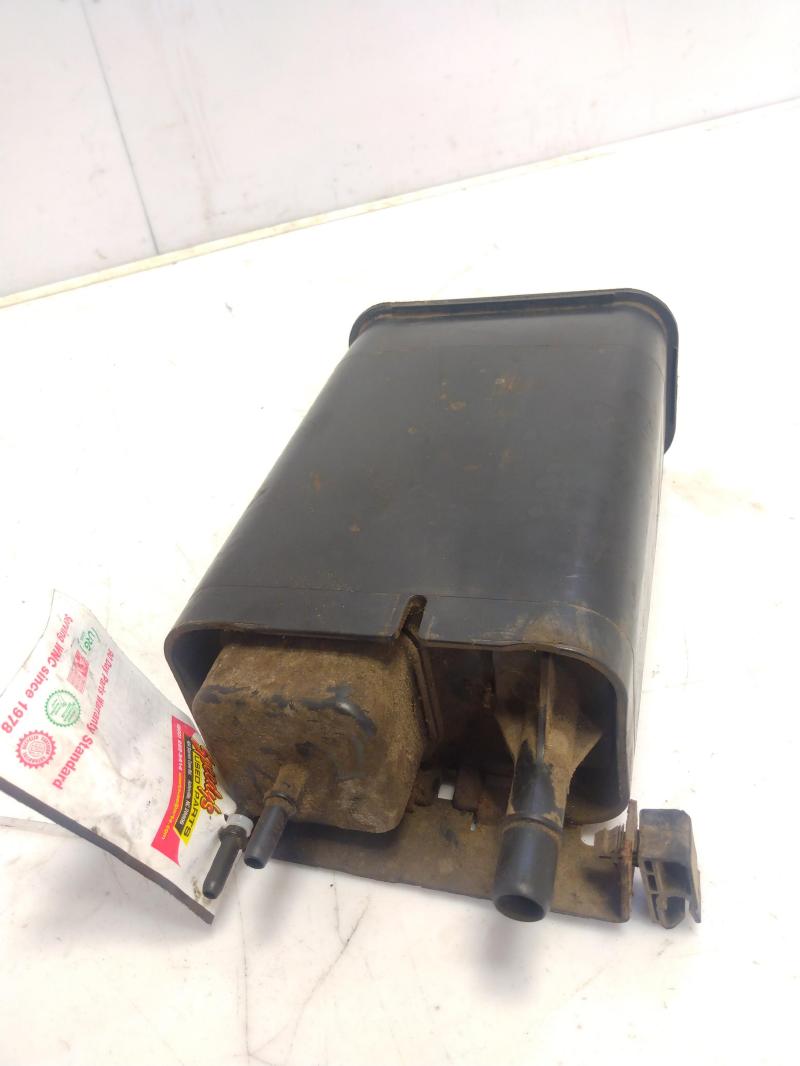 2002 GMC Sierra 2500 Evaporator Canister