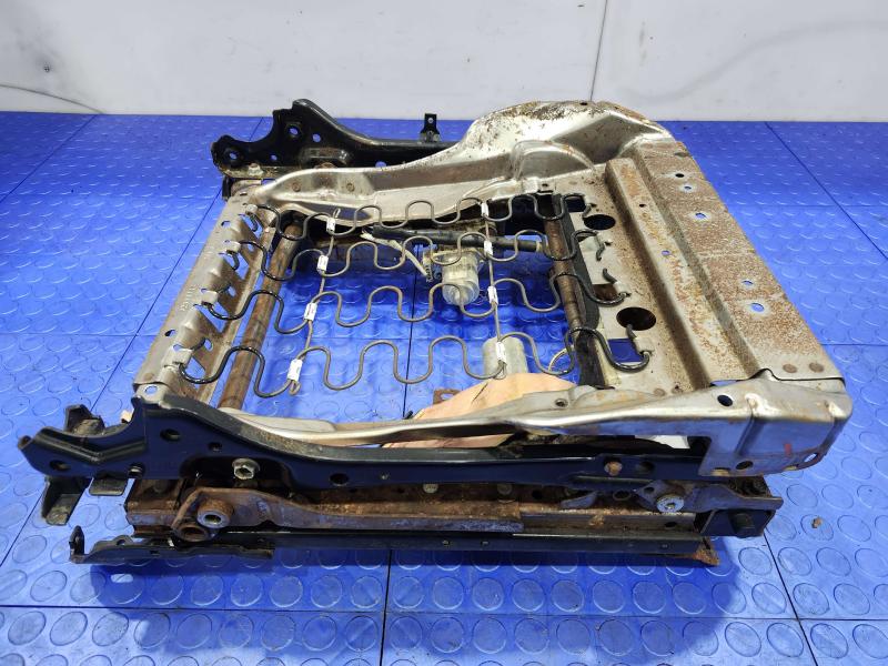2008 Subaru Legacy Seat Track