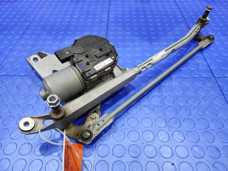 2017 Audi Q7 Wiper Motor Front
