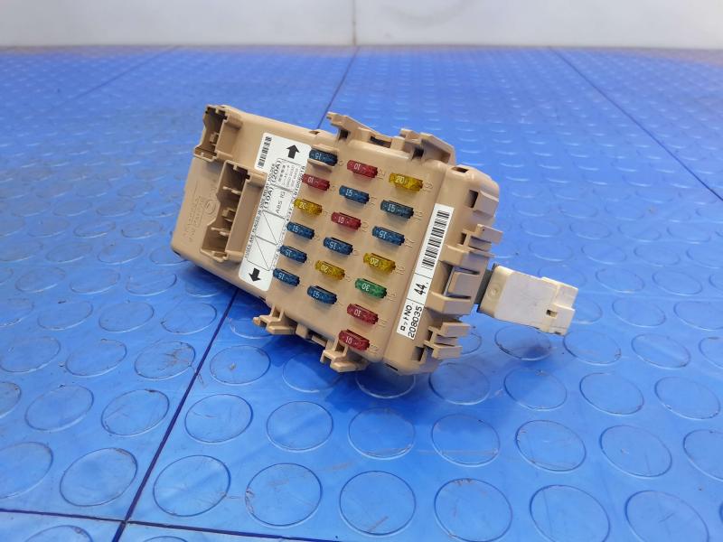 2002-2004 Subaru Impreza Junction Block Fuse Relay Box OEM 82201FE000