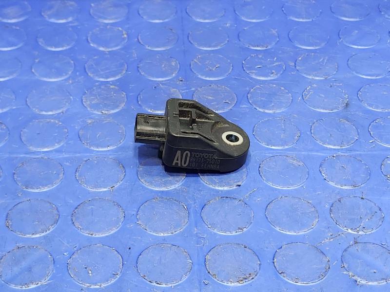 2013 Toyota Prius Misc Ebay Parts
