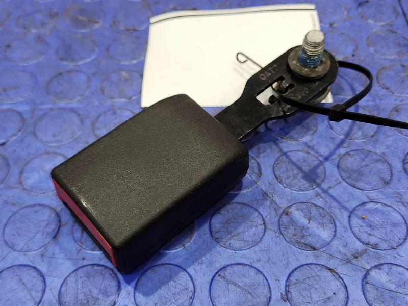 2012 Mercedes ML-Class Rear Seat Belt