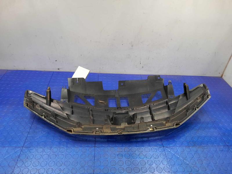 2014 Nissan Versa Grille
