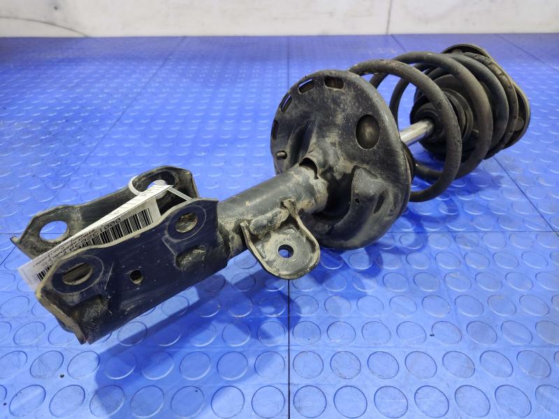 2010-2011 Toyota Prius Front Strut Assembly Right Passenger Side OEM 4851080542 ,RH