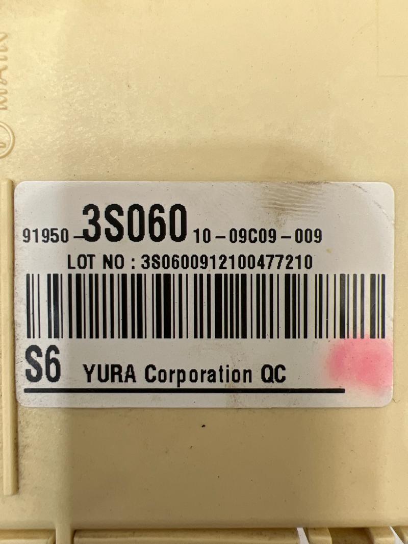 2011 - 2014 Hyundai Sonata Instrument Panel Junction Box Assembly OEM 919503S060