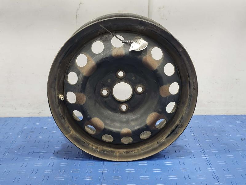 2013 Toyota Yaris Wheel