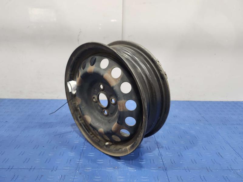 2013 Toyota Yaris Wheel