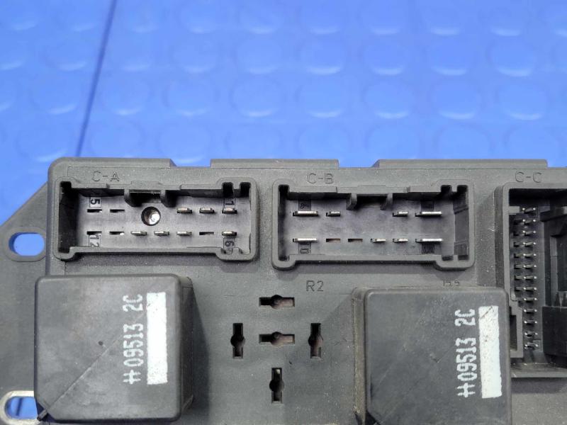 2010 Land Rover Range Rov Cabin Fuse Box