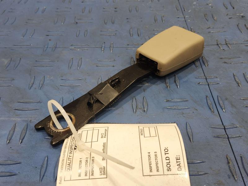 2002 Toyota Camry Front Seat Belt