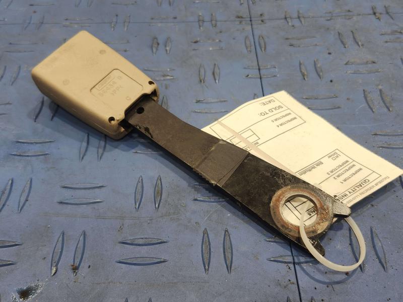 2002 Toyota Camry Front Seat Belt