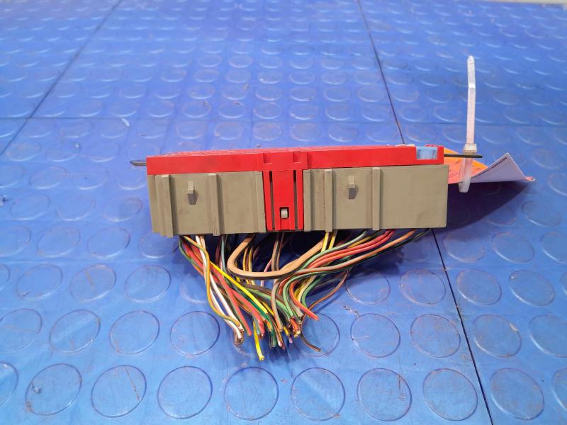 2005 Ford Explorer Cabin Fuse Box