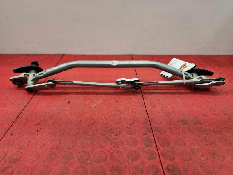 2011-2015 Kia Optima Windshield Wiper Linkage Transmission OEM 981202T000