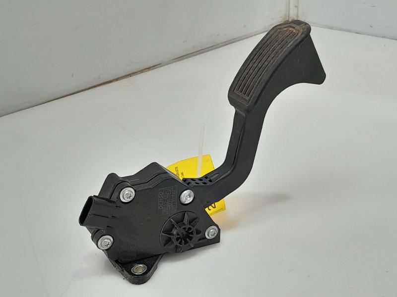 2017 Toyota Corolla iM Pedal Assembly