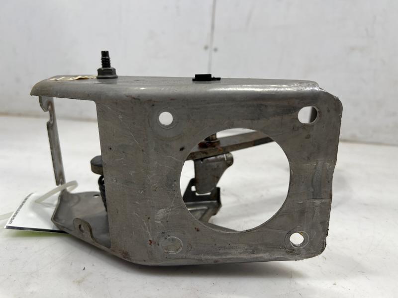 2006 Jeep Grand Cherokee Commander NON Adjustable Brake Pedal Assembly OEM 52089244AD