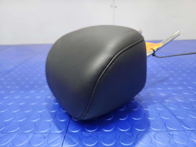 2011 Infiniti QX56 Headrest