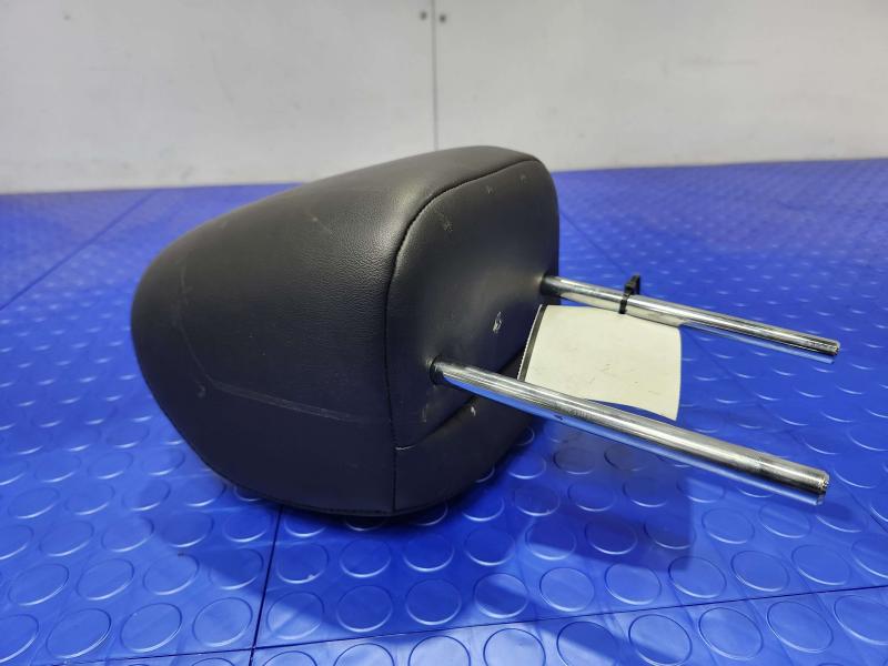 2011 Infiniti QX56 Headrest