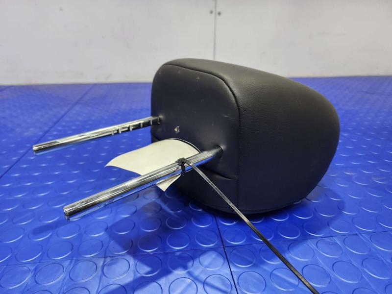 2011 Infiniti QX56 Headrest