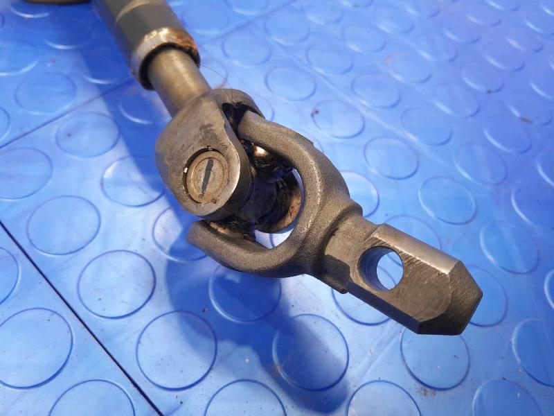 2006-2010 Pontiac Solstice Steering Intermediate Shaft Assembly OEM 15910494