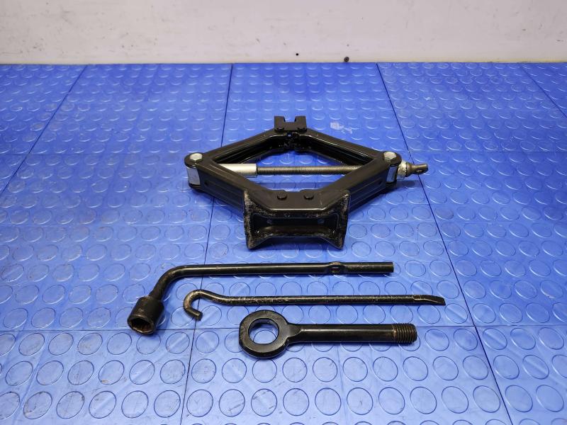 2015 Kia Optima Jack Assembly