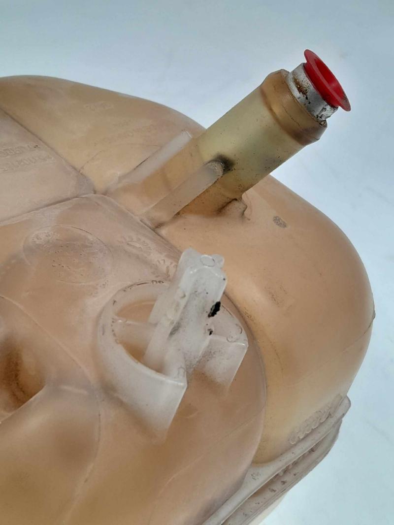 2015 Jeep Cherokee Coolant Recovery Bottle