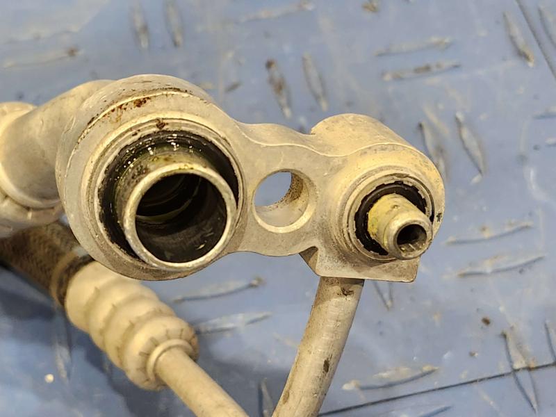 2015 Chrysler 200 Air Conditioner Hose