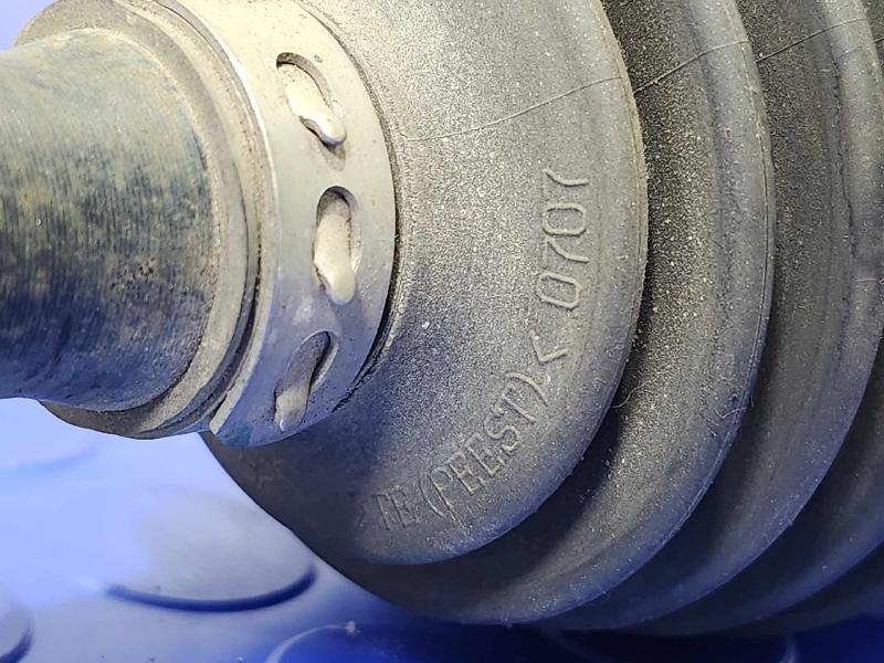 2013 Nissan Juke Axle Shaft