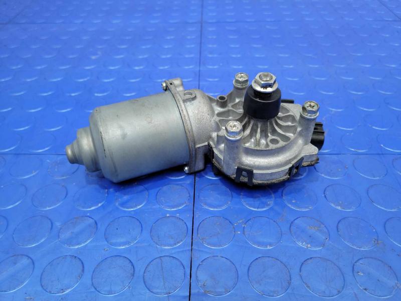 2010 Toyota Prius Wiper Motor Front