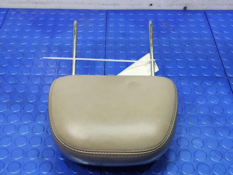 2003 Lincoln Town Car Headrest