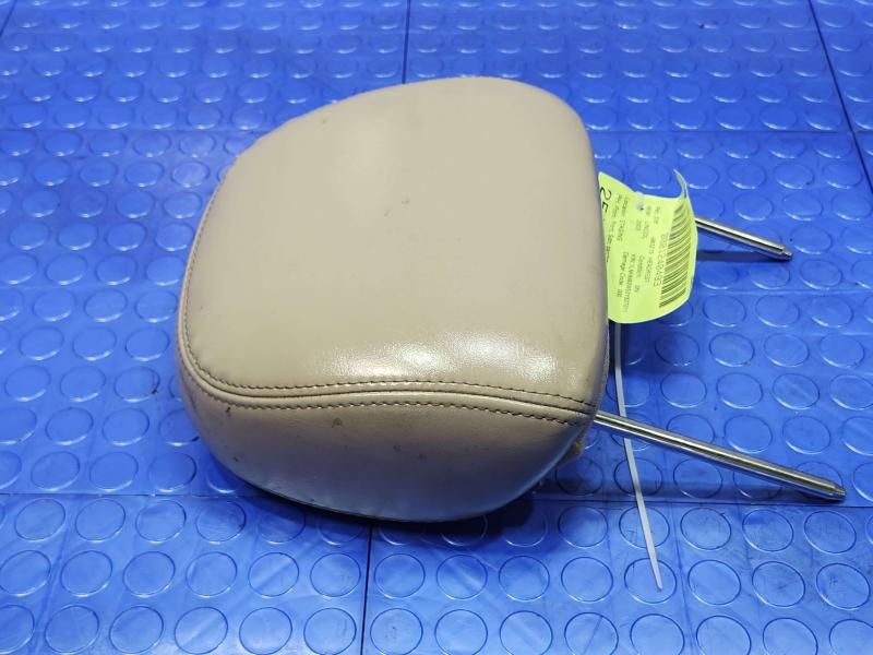 2003 Lincoln Town Car Headrest